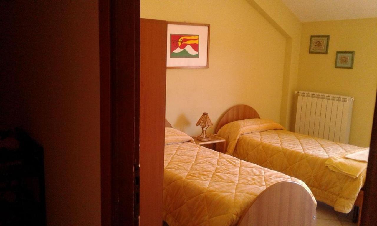 B&B Passo Del Falco Sorianello Bagian luar foto